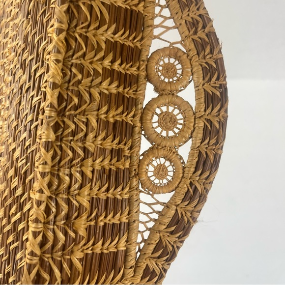 Fine woven vintage hand-made pine needle oval lace basket-Folk Art - Picture 7 of 15